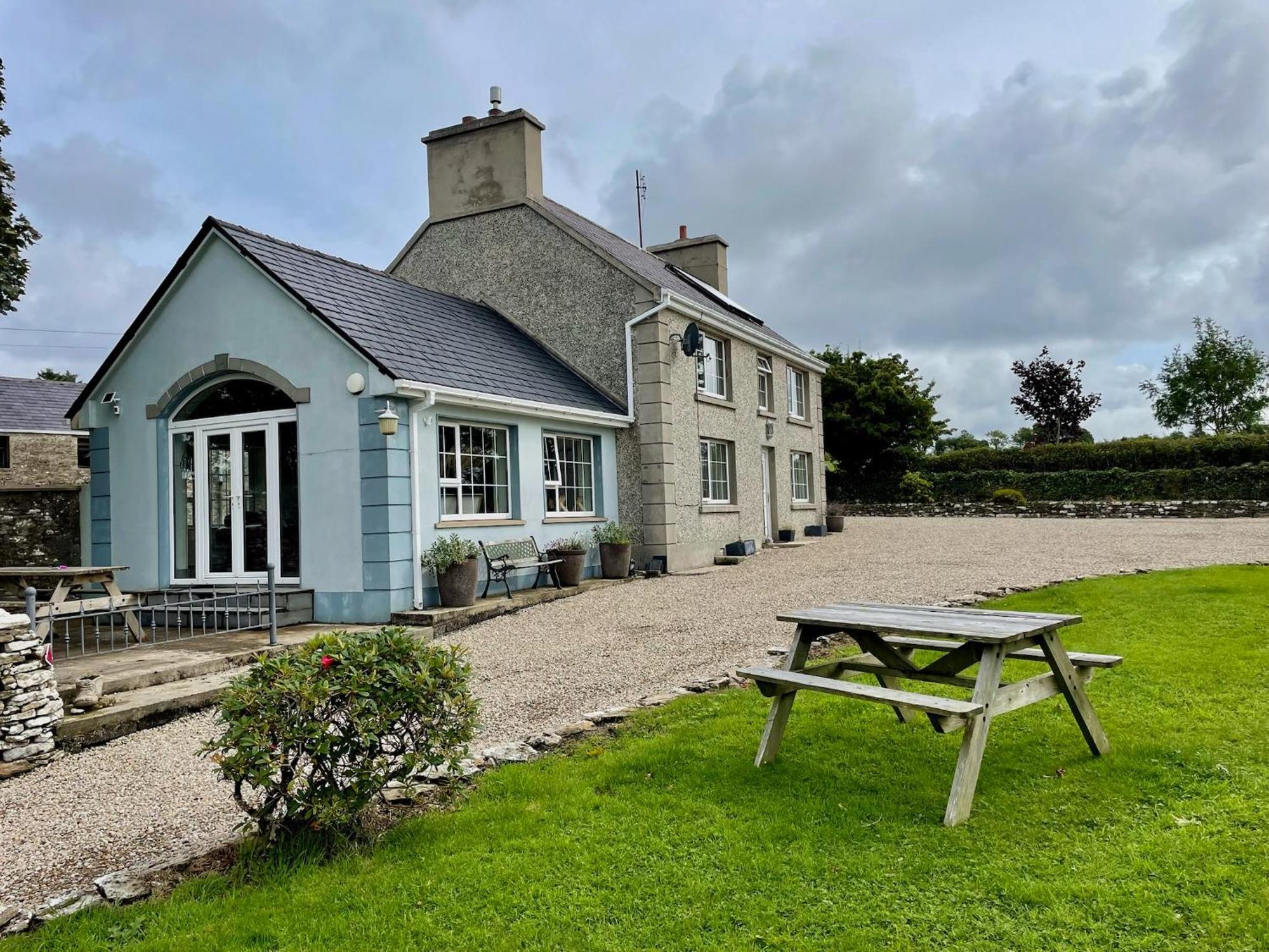 Country Farm House Bruckless Exterior photo
